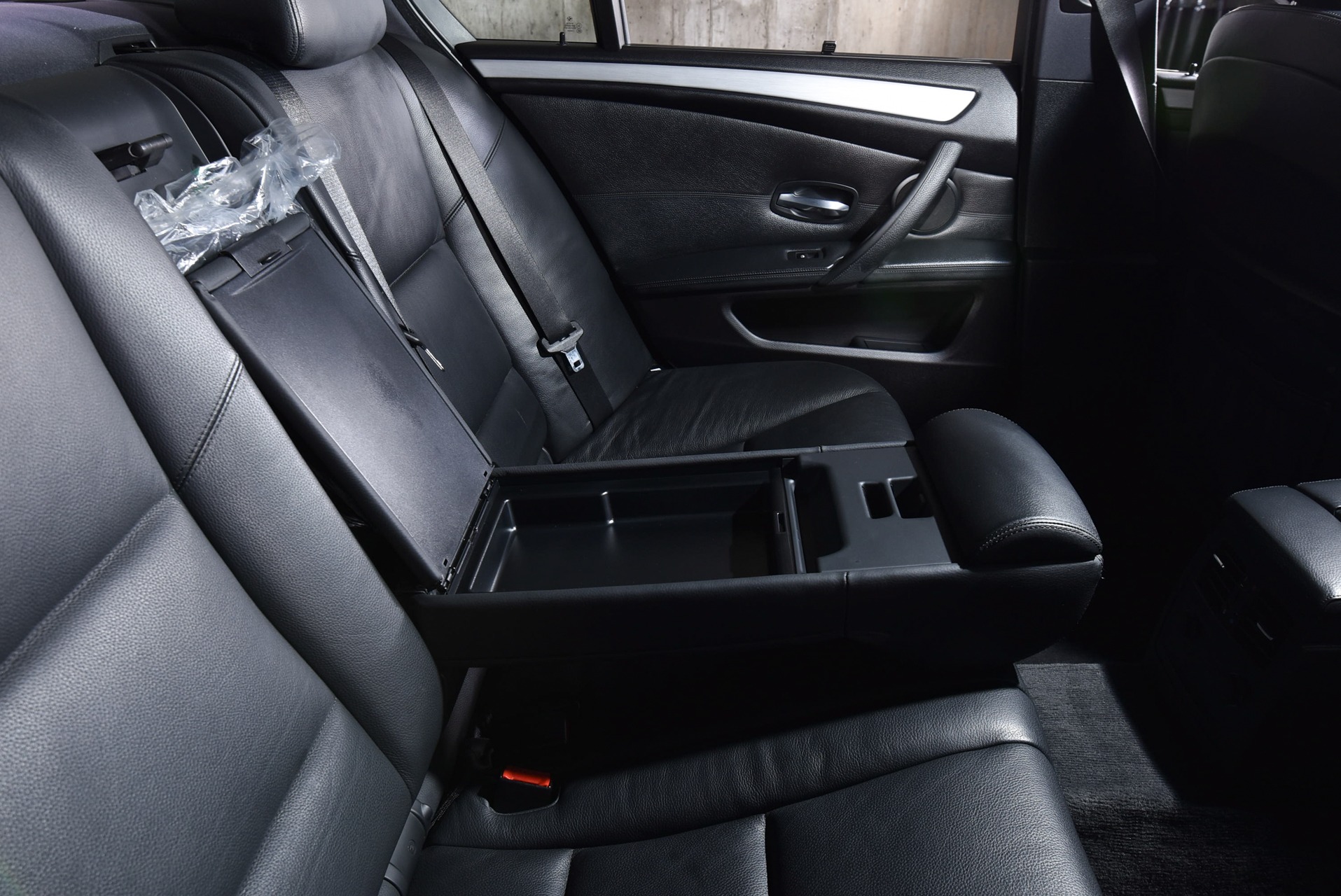 2008 BMW M5 Sedan Interior Photos